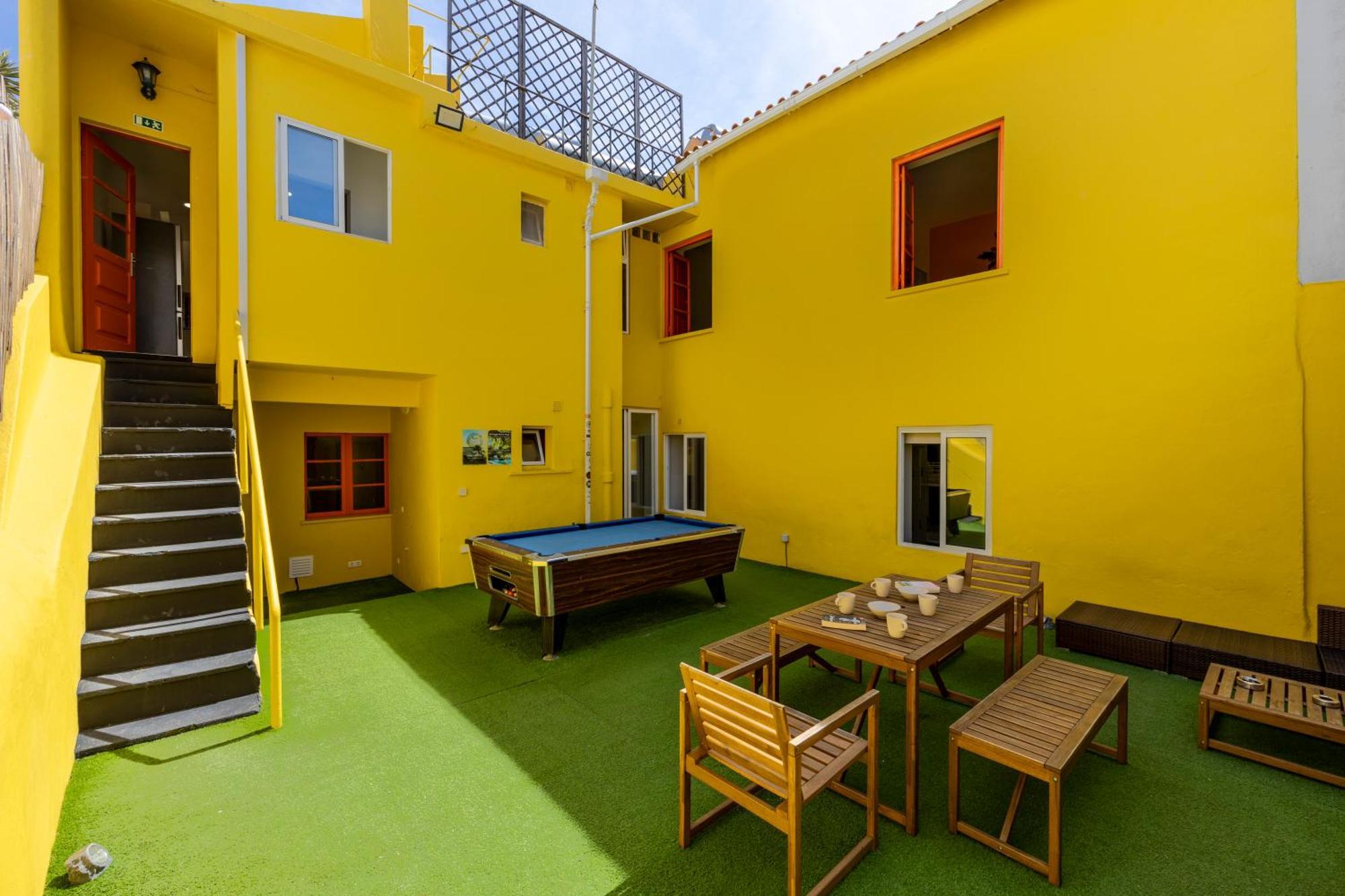 The Macarena Beach Hostel Лагос Екстериор снимка