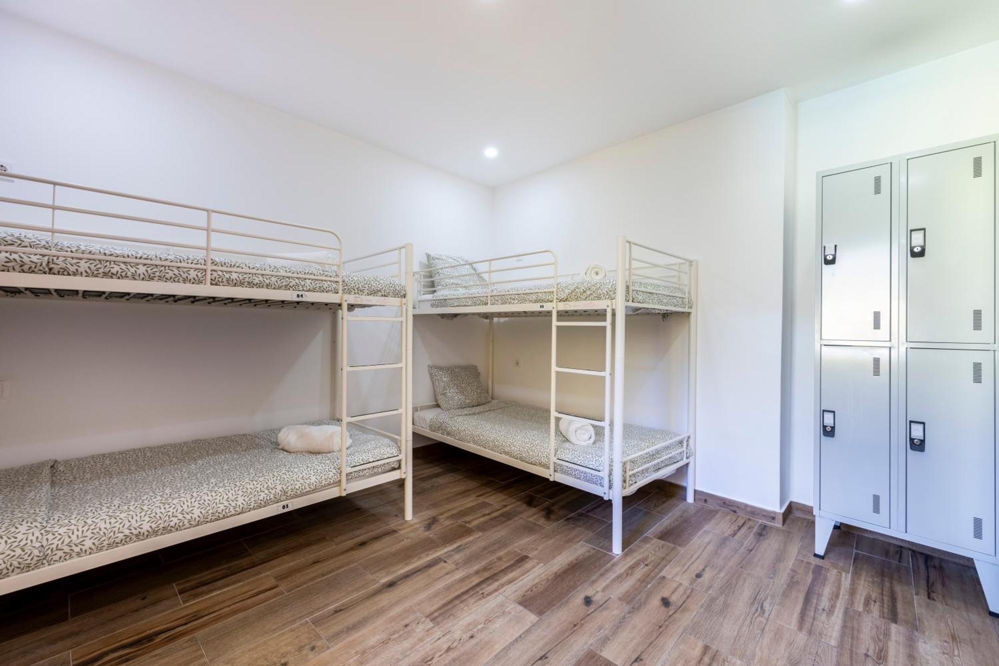 The Macarena Beach Hostel Лагос Екстериор снимка