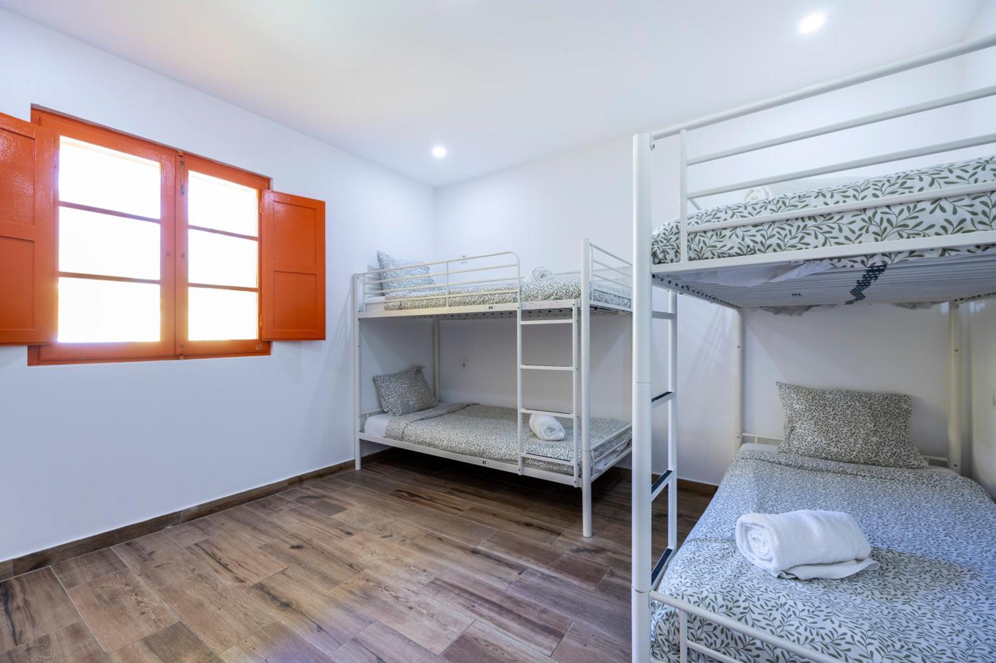 The Macarena Beach Hostel Лагос Екстериор снимка