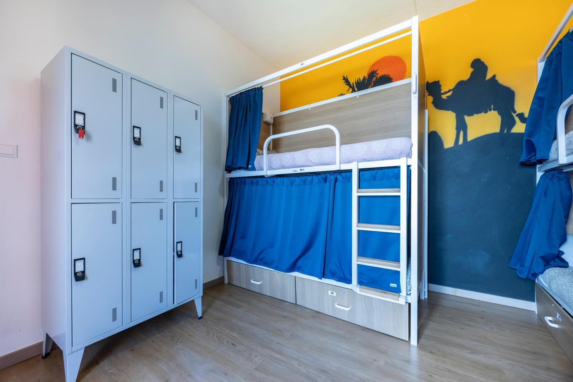 The Macarena Beach Hostel Лагос Екстериор снимка