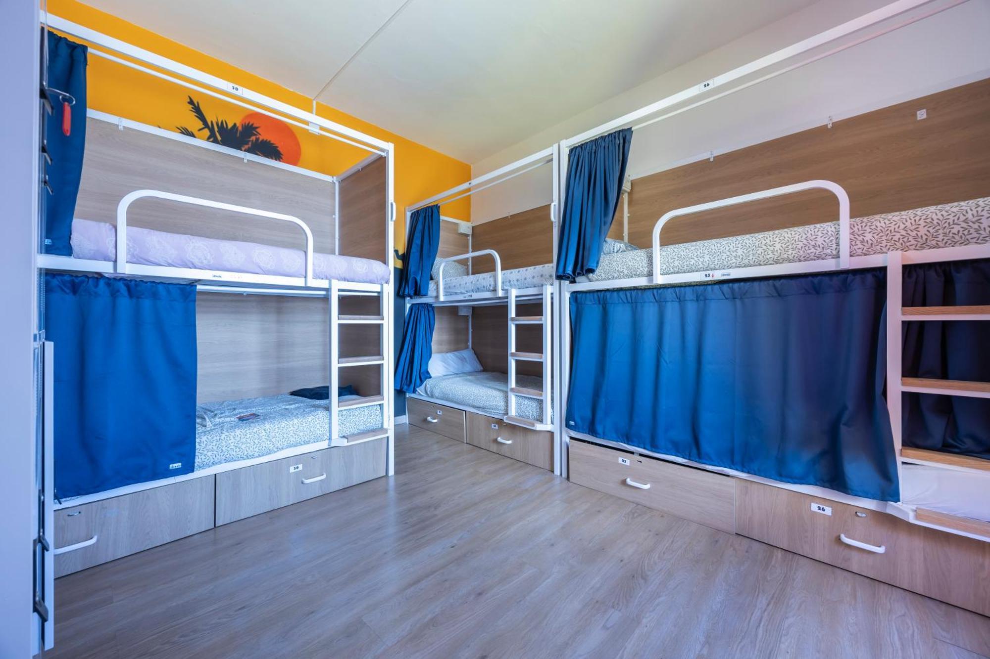 The Macarena Beach Hostel Лагос Екстериор снимка